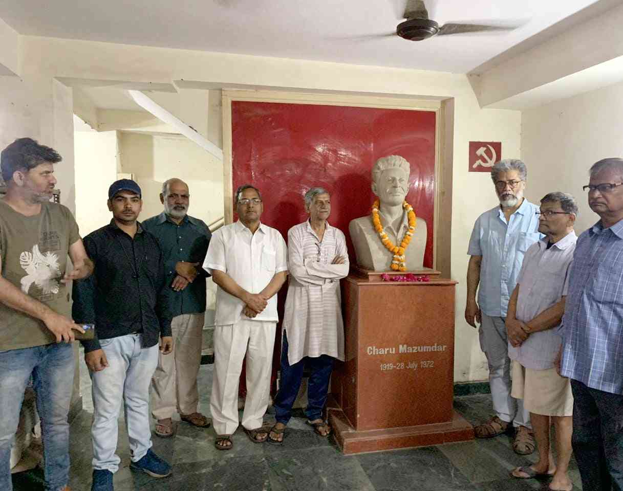 দেশ জুড়ে পালিত হল পার্টি প্রতিষ্ঠা দিবস এবং লেনিনের জন্মবার্ষিকী