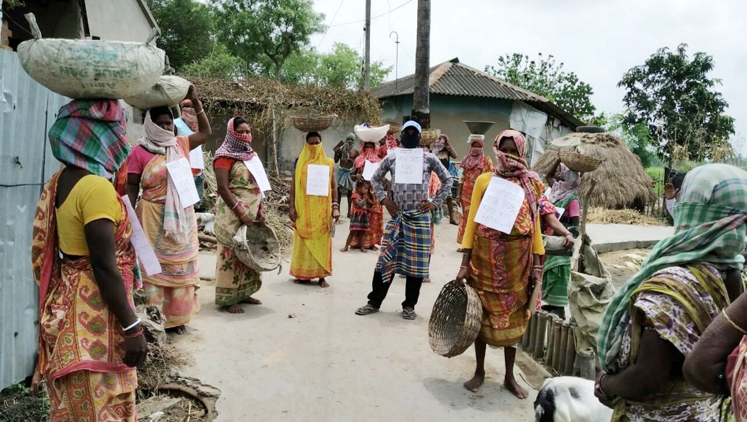 লকডাউনে চাষির বিপুল ক্ষতি গ্রামীণ মজুর অনাহারে - ২৭ এপ্রিল দাবি দিবসে বিক্ষোভে ফেটে পড়লো গ্রামবাংলার গরিব মানুষ