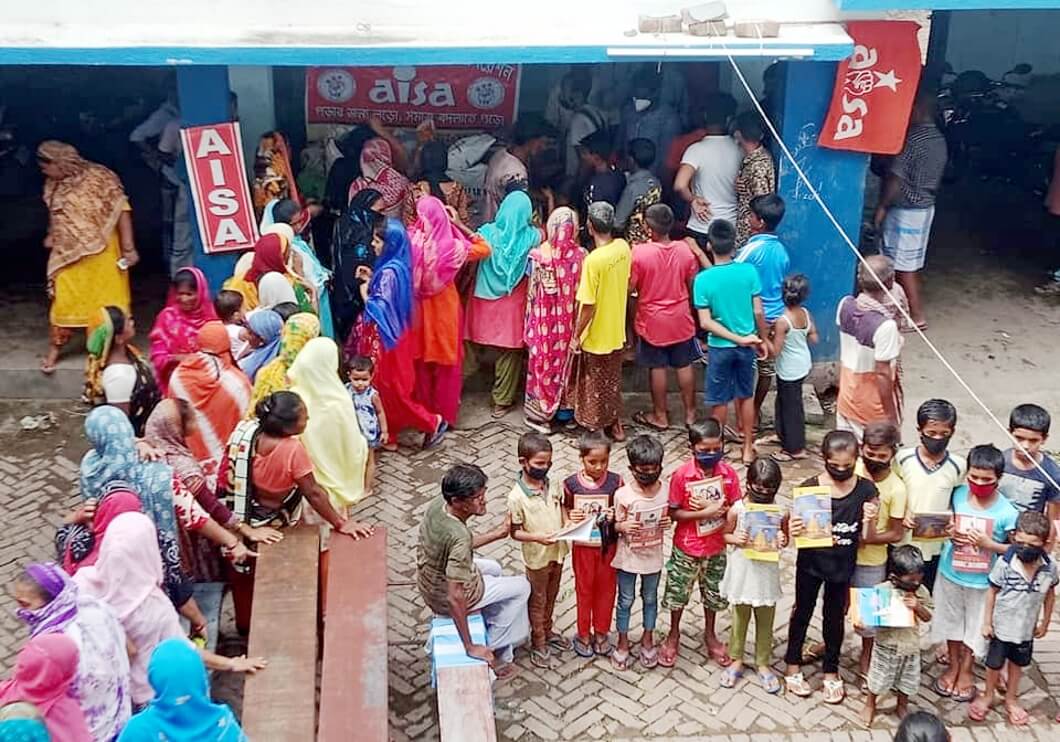 তেলিনিপাড়ার দাঙ্গাবিধ্বস্ত মানুষের সহযোগিতায় আইসার উদ্যোগ