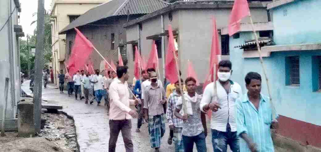 মন্তেশ্বরের কুলুট গ্রামে মিছিল