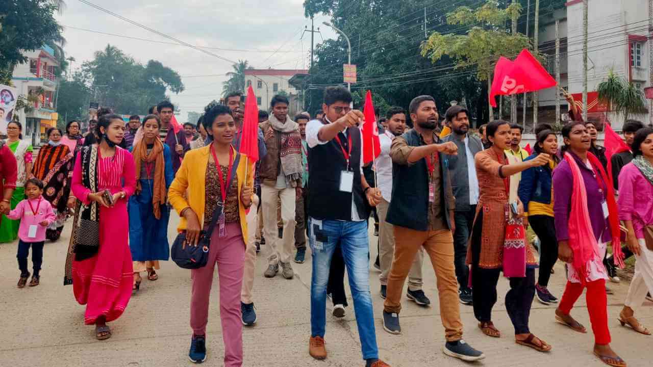সরব হওয়া জরুরী ফ্যাসিবাদ ও পিতৃতন্ত্রের বিরুদ্ধে