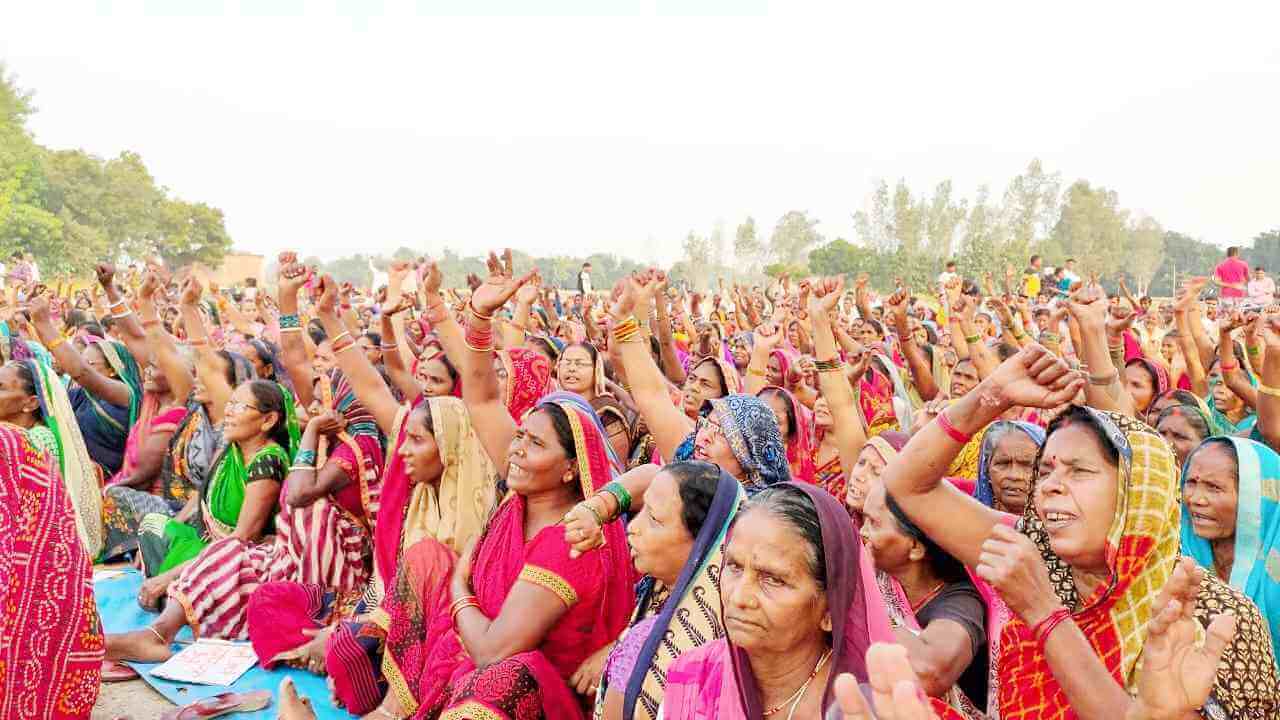 প্রস্তাবিত বিমানবন্দরের জন্য জমি না দেওয়ার অঙ্গীকার আজমগড়ের কৃষকদের
