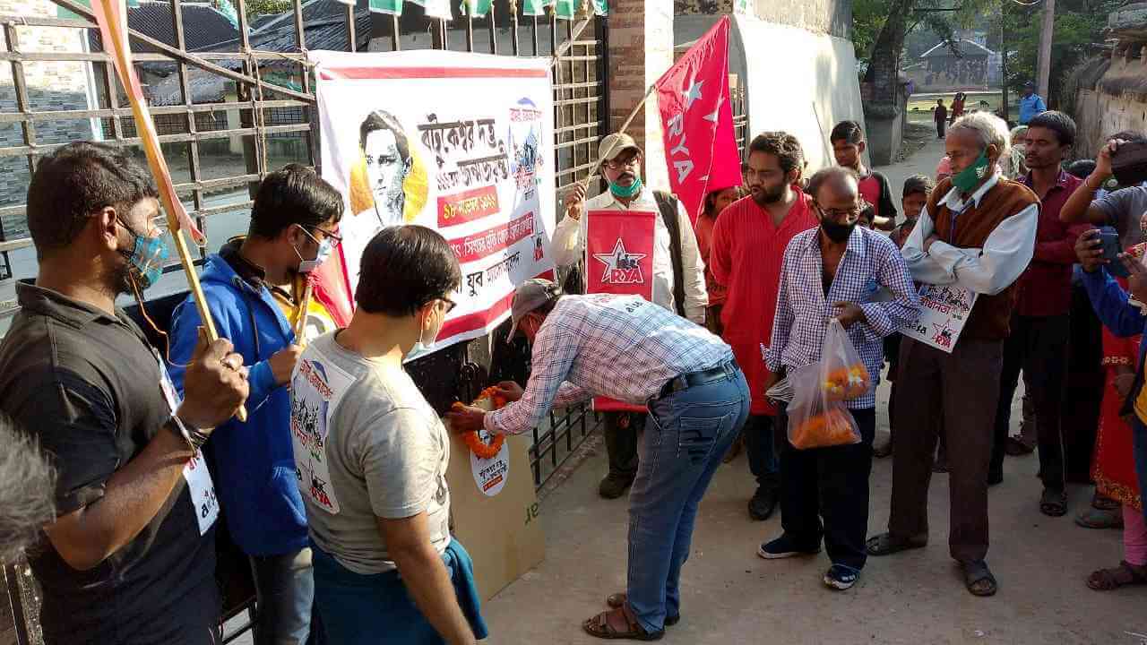 স্বাধীনতা সংগ্রামী বটুকেশ্বর দত্তকে সঙ্ঘীরা আত্মসাৎ করতে মরীয়া