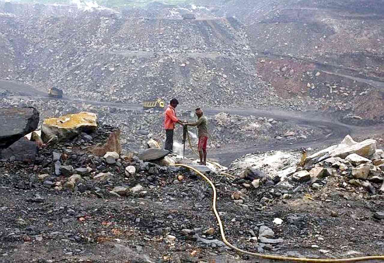 কেন্দ্রীয় কয়লা মন্ত্রক ও আদানির অবৈধ আঁতাত ফাঁস হল