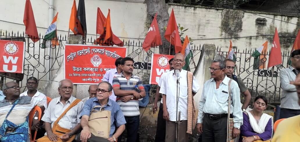 প্রথম দিনে বিপুল সাড়া : প্রতিরক্ষা শিল্পে ধর্মঘট চলবে একমাসব্যাপী