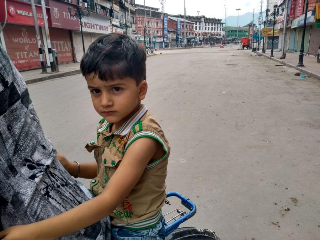 ‘নয়া কাশ্মীরের’ স্বপ্ন ও বাস্তব : সত্যিই কি ৩৭০ ধারা কাশ্মীরের উন্নতির প্রতিবন্ধক?