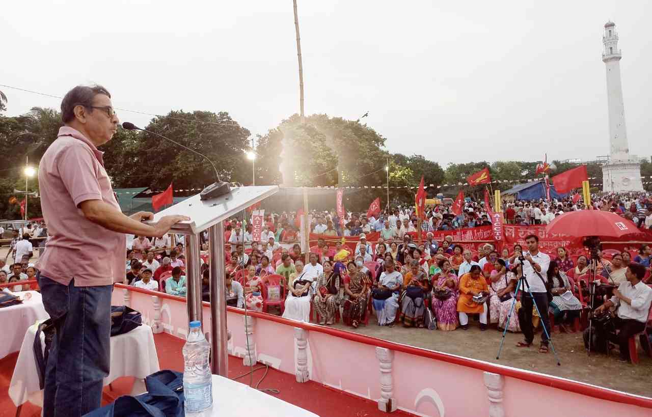 রাজ্যের বিভিন্ন জেলায় মে দিবস পালন