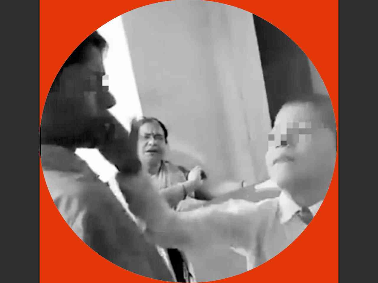 হিংসা বিদ্বেষে উন্মত্ত দেশ