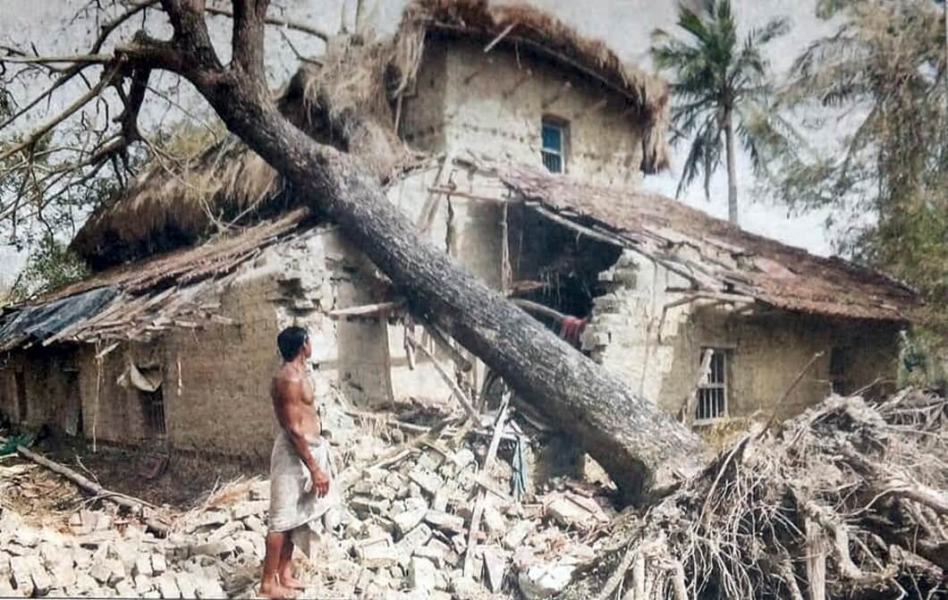 প্রতিবার দুর্যোগে যারা ঘর হারিয়ে ফেলেন